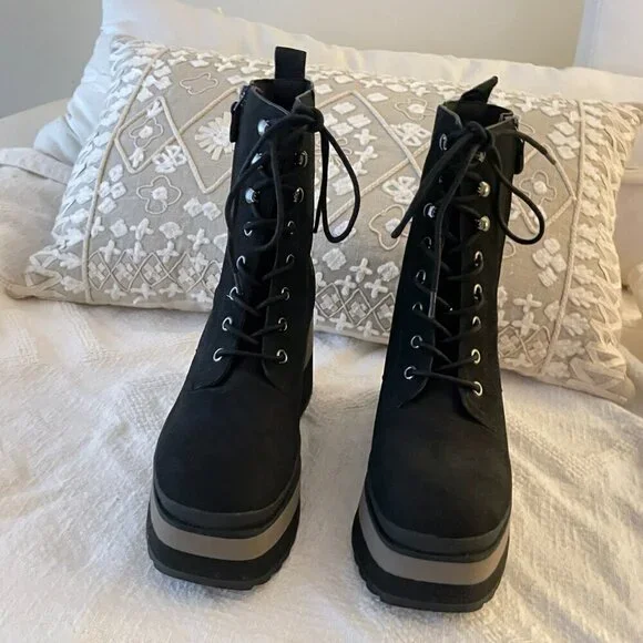 SOLD NEW Naked Feet Burnout Black Boots, Size 8.5 - Picture 4 of 12